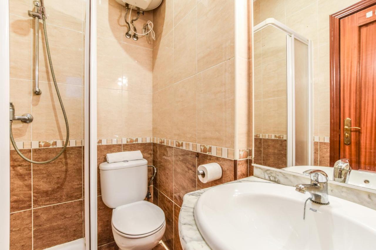 Apartamento Puente De Segovia Apartman Madrid Kültér fotó
