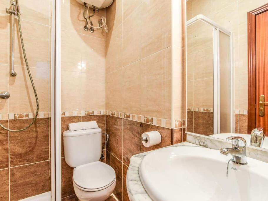 Apartamento Puente De Segovia Apartman Madrid Kültér fotó