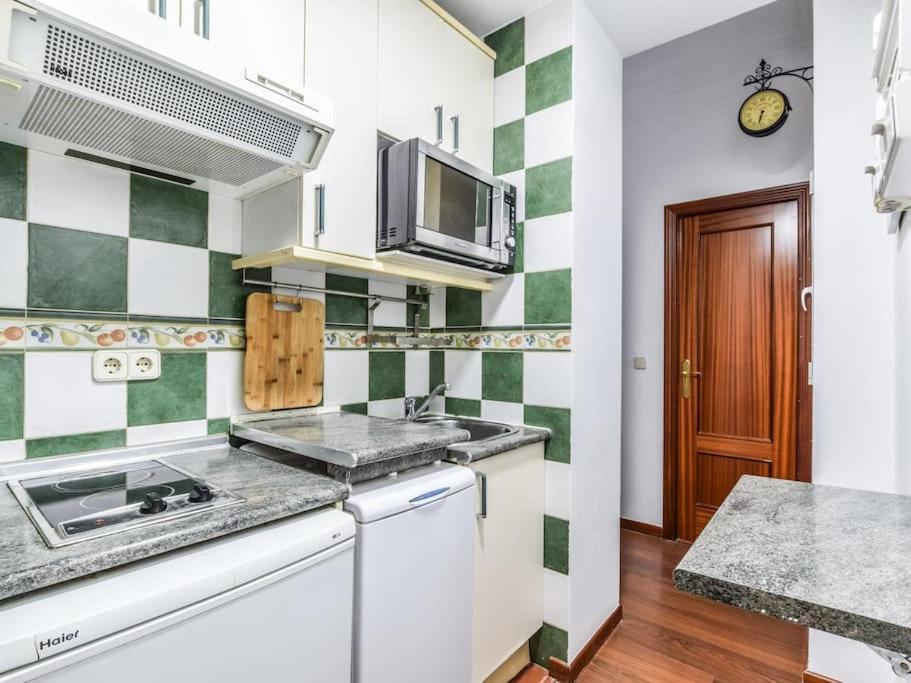 Apartamento Puente De Segovia Apartman Madrid Kültér fotó